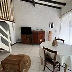 Charmante Maison Familiale Avec Terrasse Et Garage - Proche - Fr-1-619-149 * Fleury (Aude)