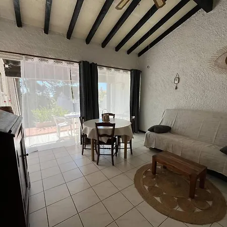 Charmante Maison Familiale Avec Terrasse Et Garage - Proche - Fr-1-619-149 *