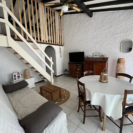 Charmante Maison Familiale Avec Terrasse Et Garage - Proche - Fr-1-619-149 * Fleury (Aude)