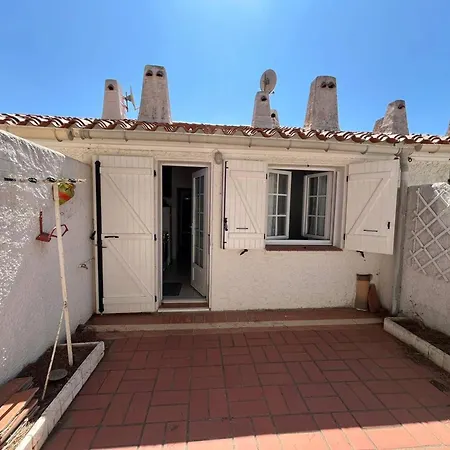 Semesterbostad Charmante Maison Familiale Avec Terrasse Et Garage - Proche - Fr-1-619-149